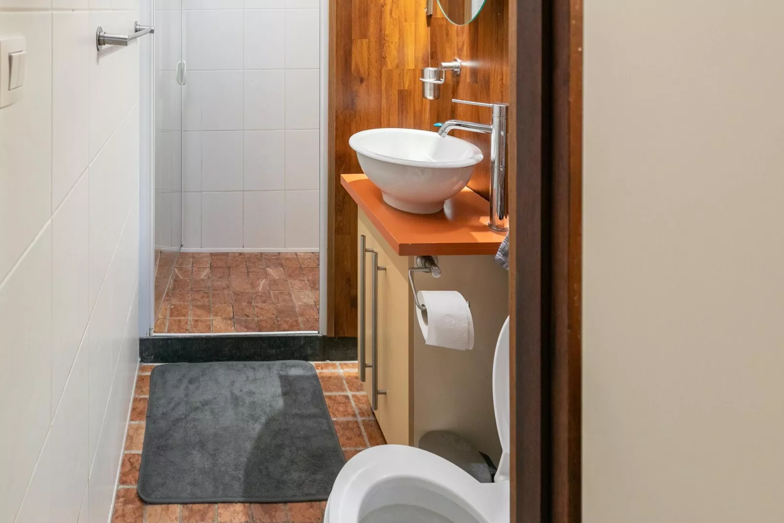 Ut Huuske-Bathroom