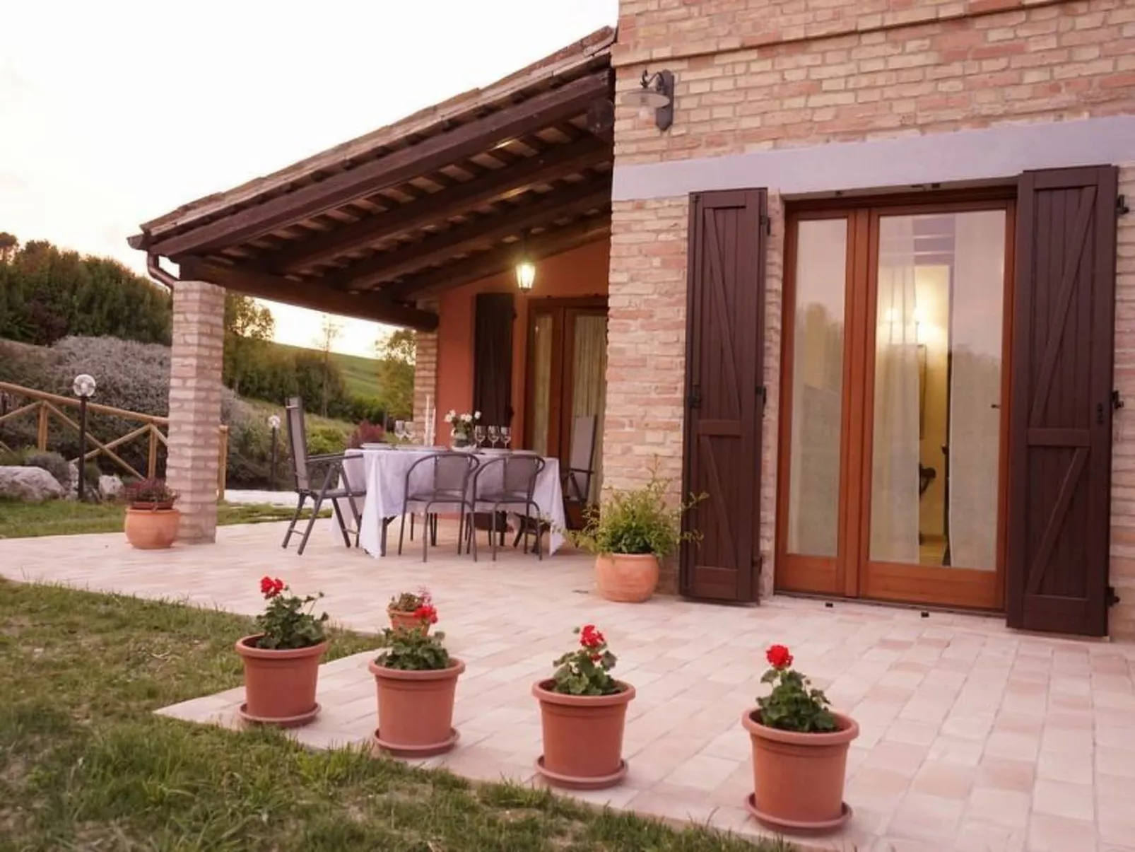 Villa mit privatem Pool in der Nähe der adriatischen Strände-Outside