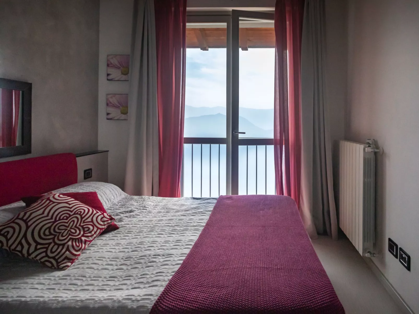 Beatrice - Haus mit Pool und Terrasse am Iseosee-Drinnen