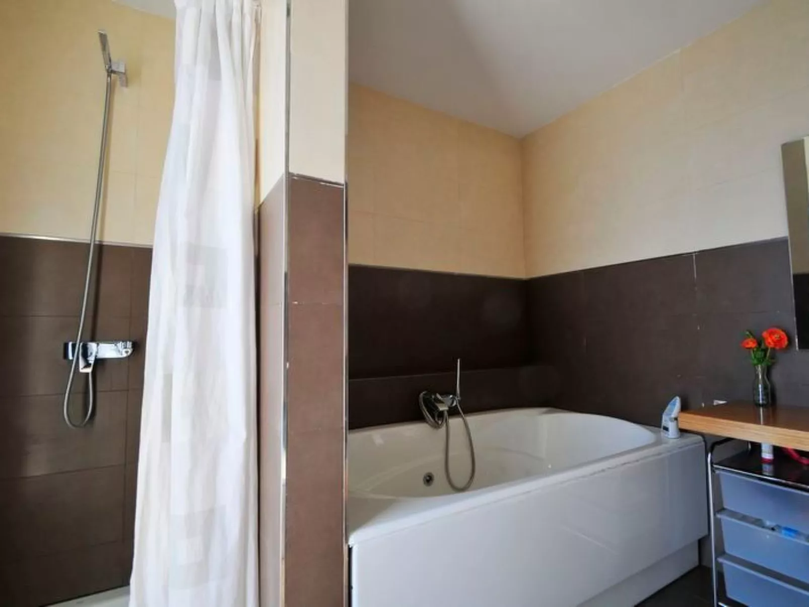 Schönes modernes Ferienhaus C84MLL-Drinnen