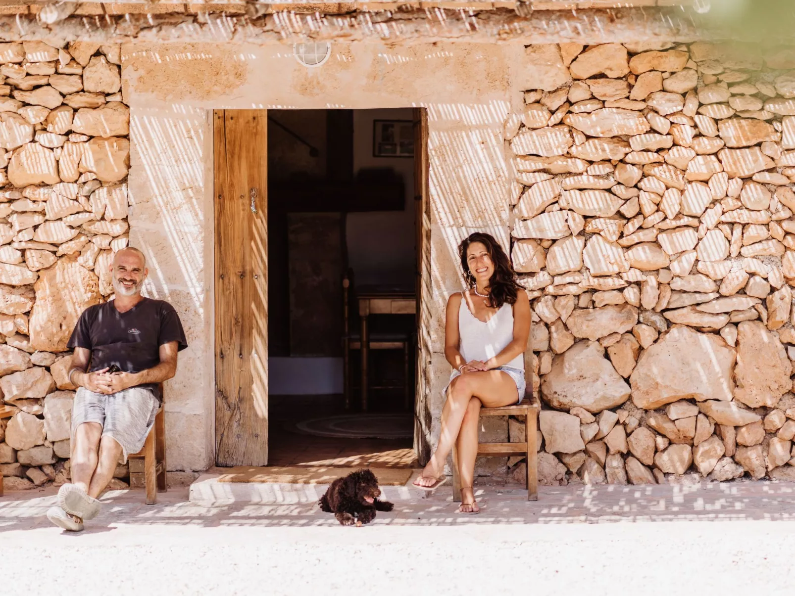 Mit eigenem Garten und Schwimmbad.-Image-tags.info