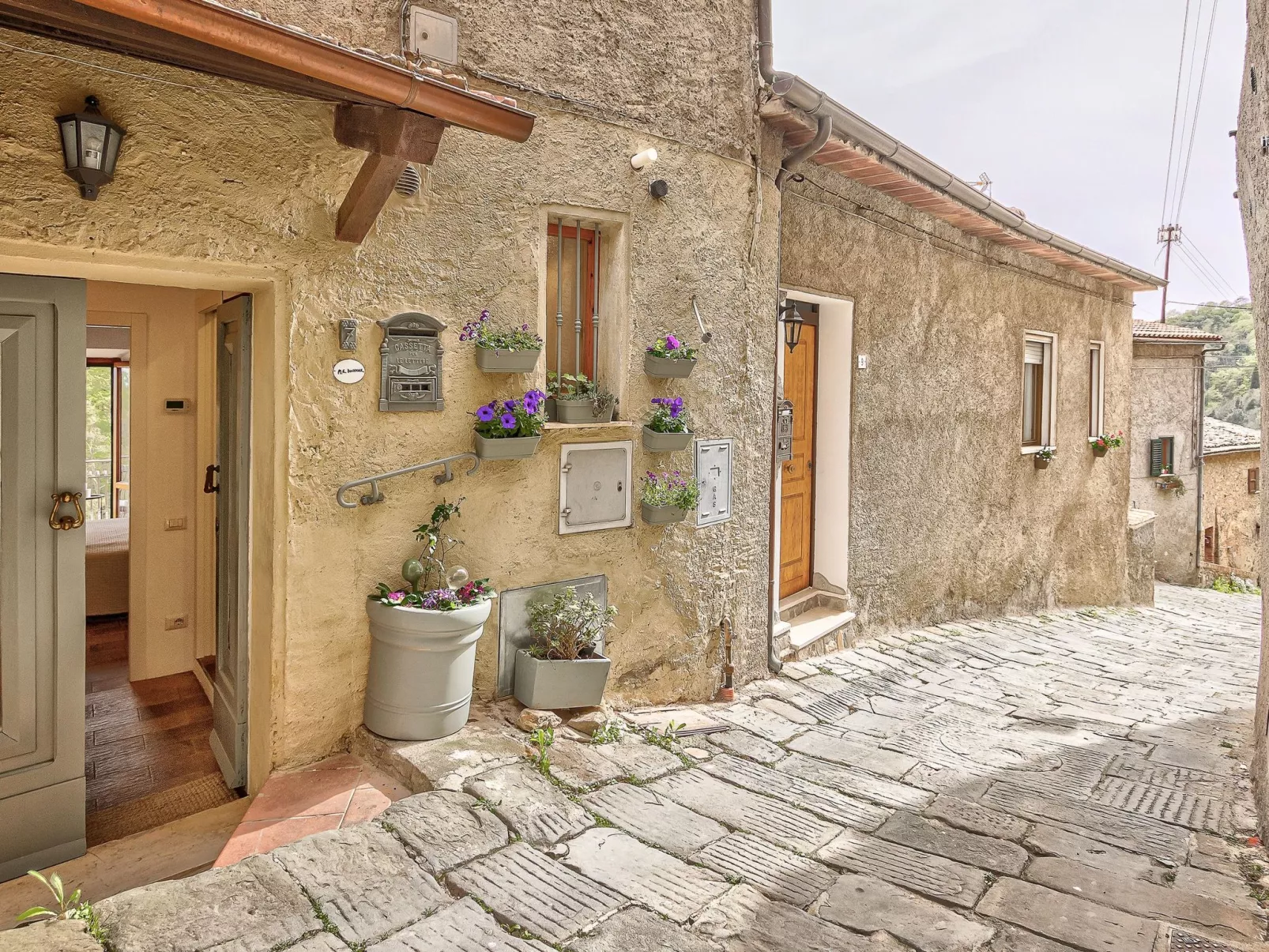 Charmante toskanische Wohnung mit Balkon und Blick.-Outside