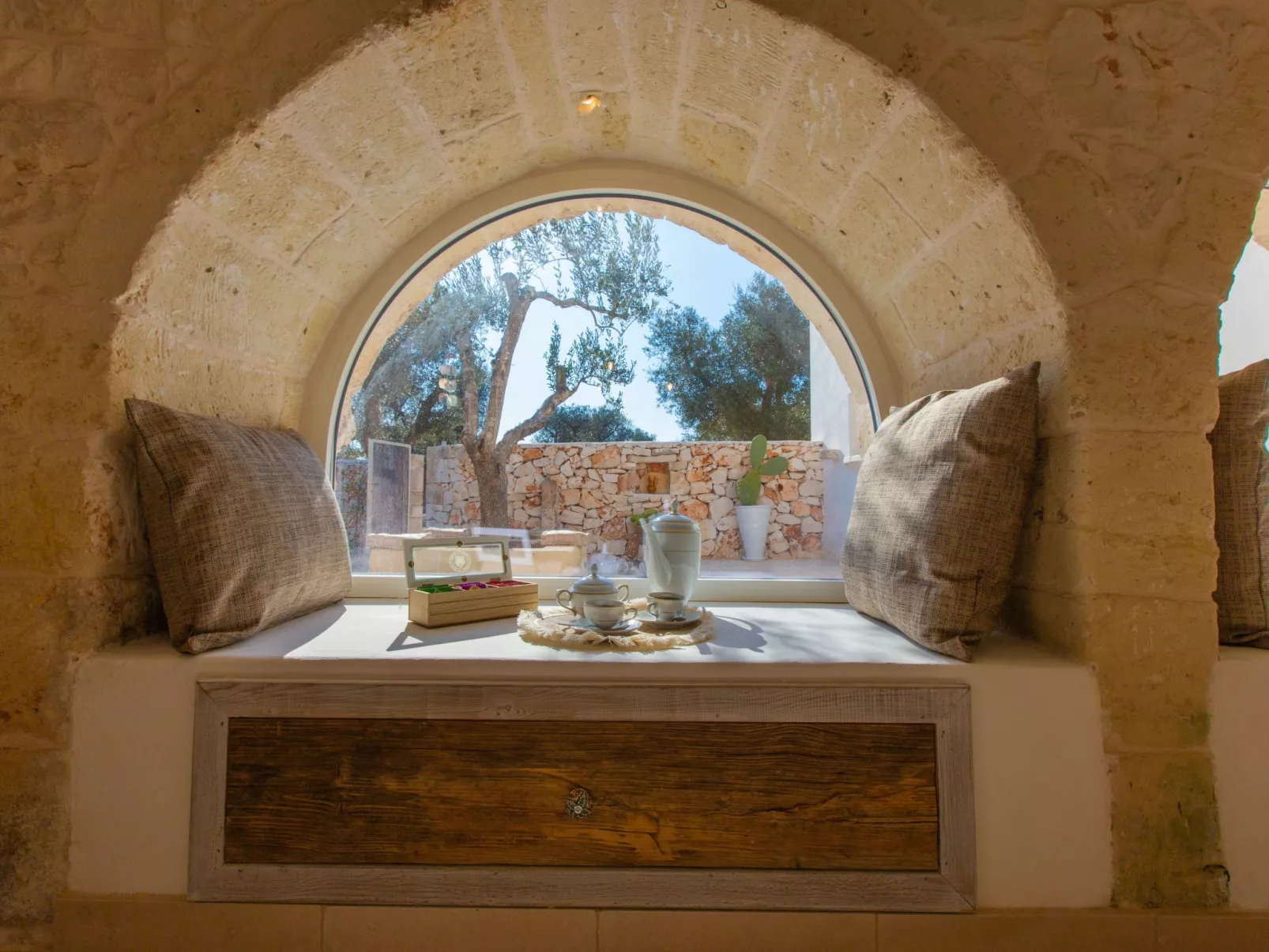 Lamia der Vesper-Drinnen