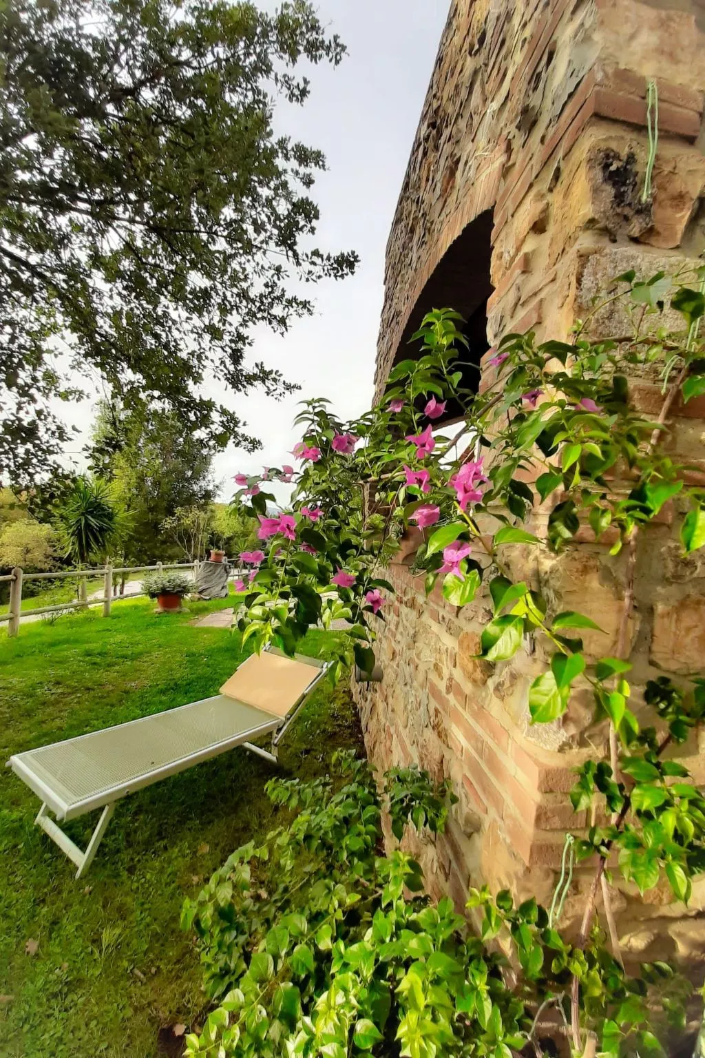 Drei-Zimmer-Wohnung im Bauernhaus-Dedans