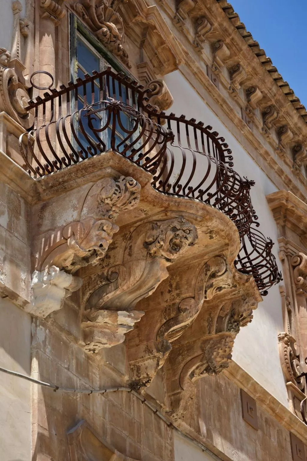 Aristoteles, Wohnung mit Blick in die Nähe des Zentrums von Scicli-Dedans