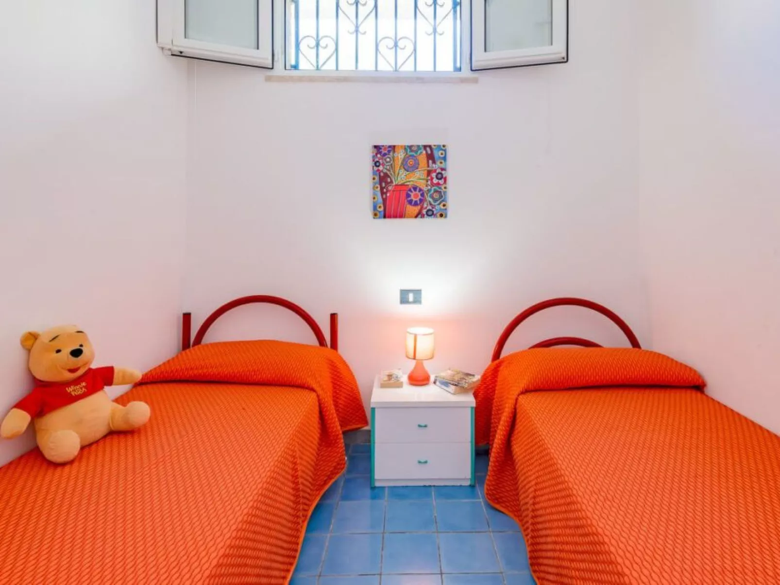 Ruhige Ferienwohnung in Sciacca mit Terrasse, Garten und Grill und Meerblick-Inside