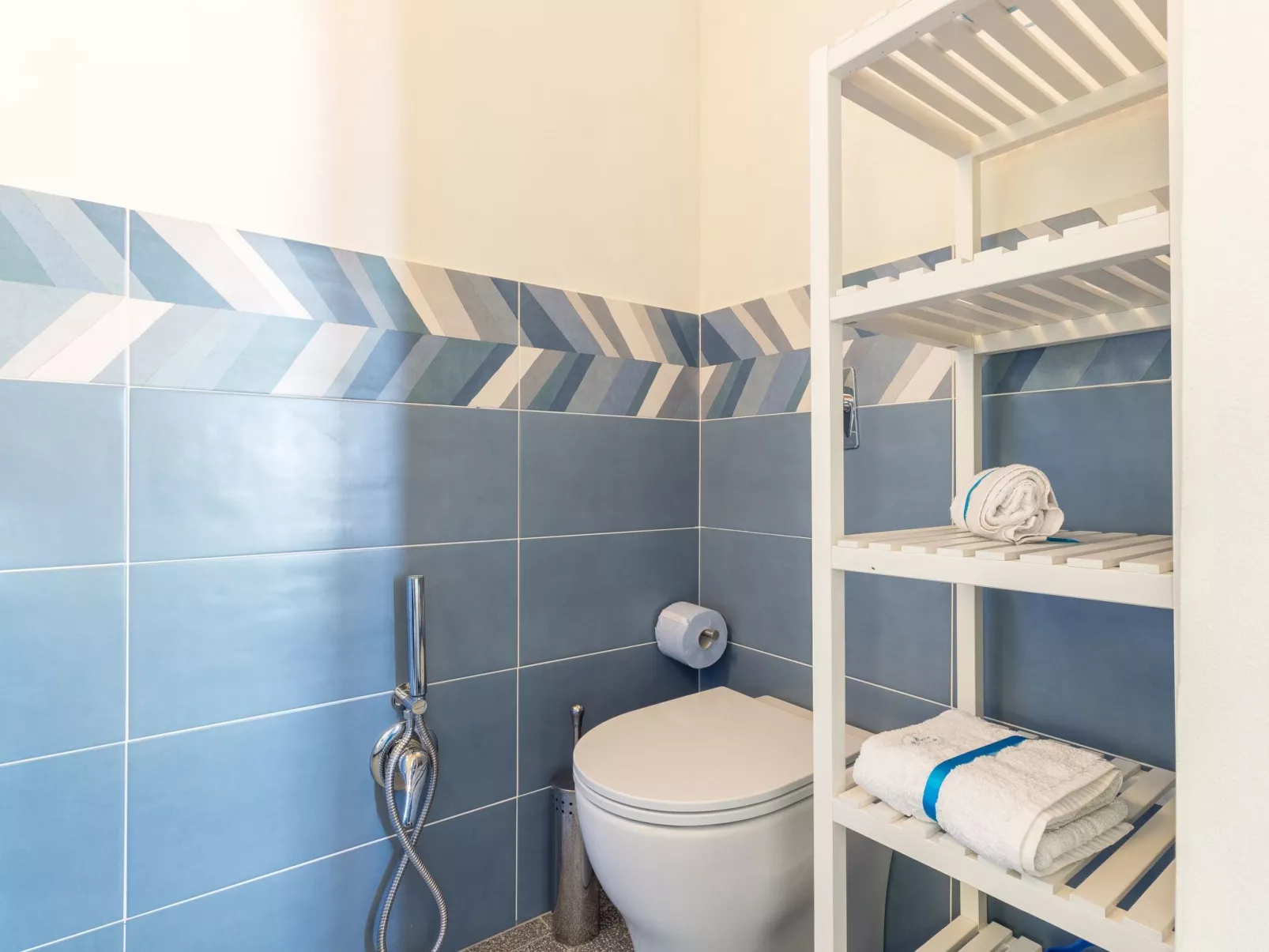 Oneiro, Unterkunft am Strand mit großer Terrasse-Inside