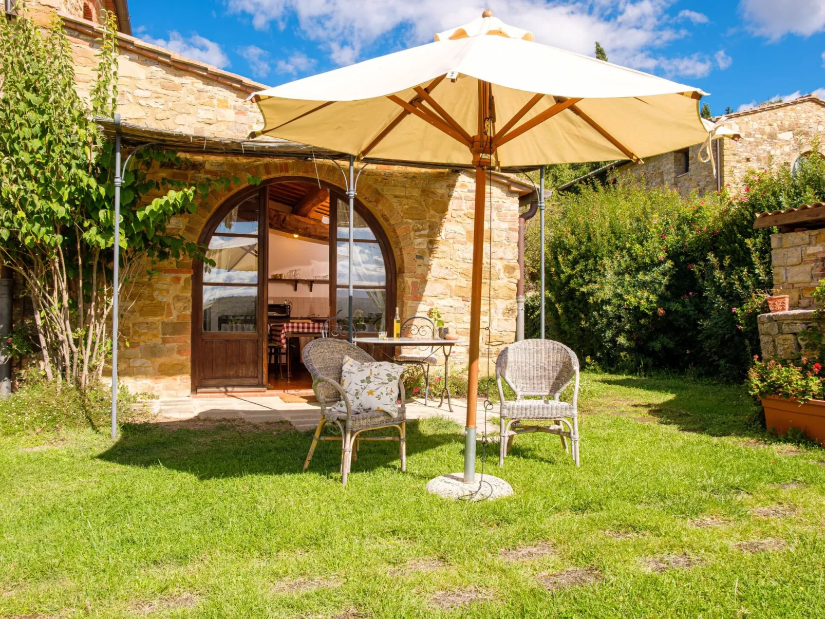 Anwesen "Lavanda2" mit Gemeinschaftspool-Drinnen