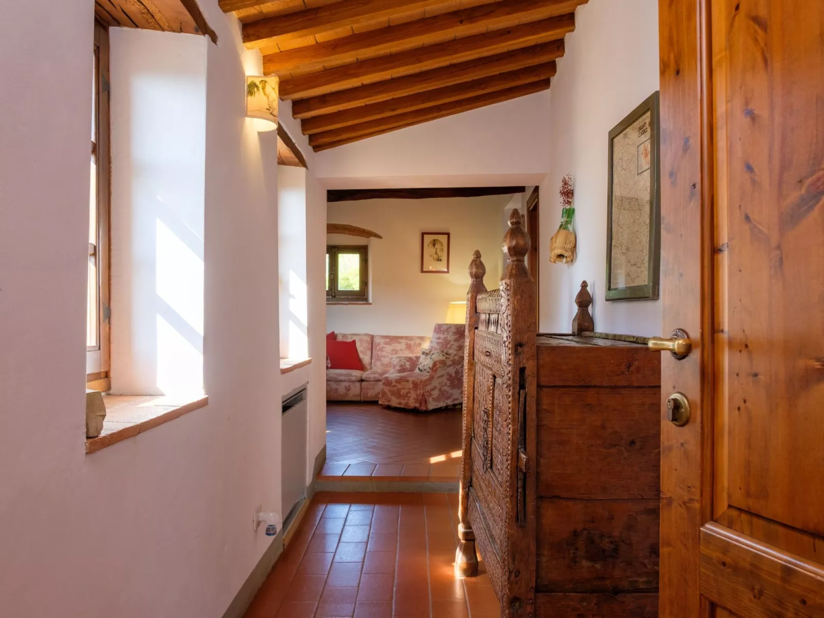 Sage' Anwesen mit Gemeinschaftspool-Drinnen