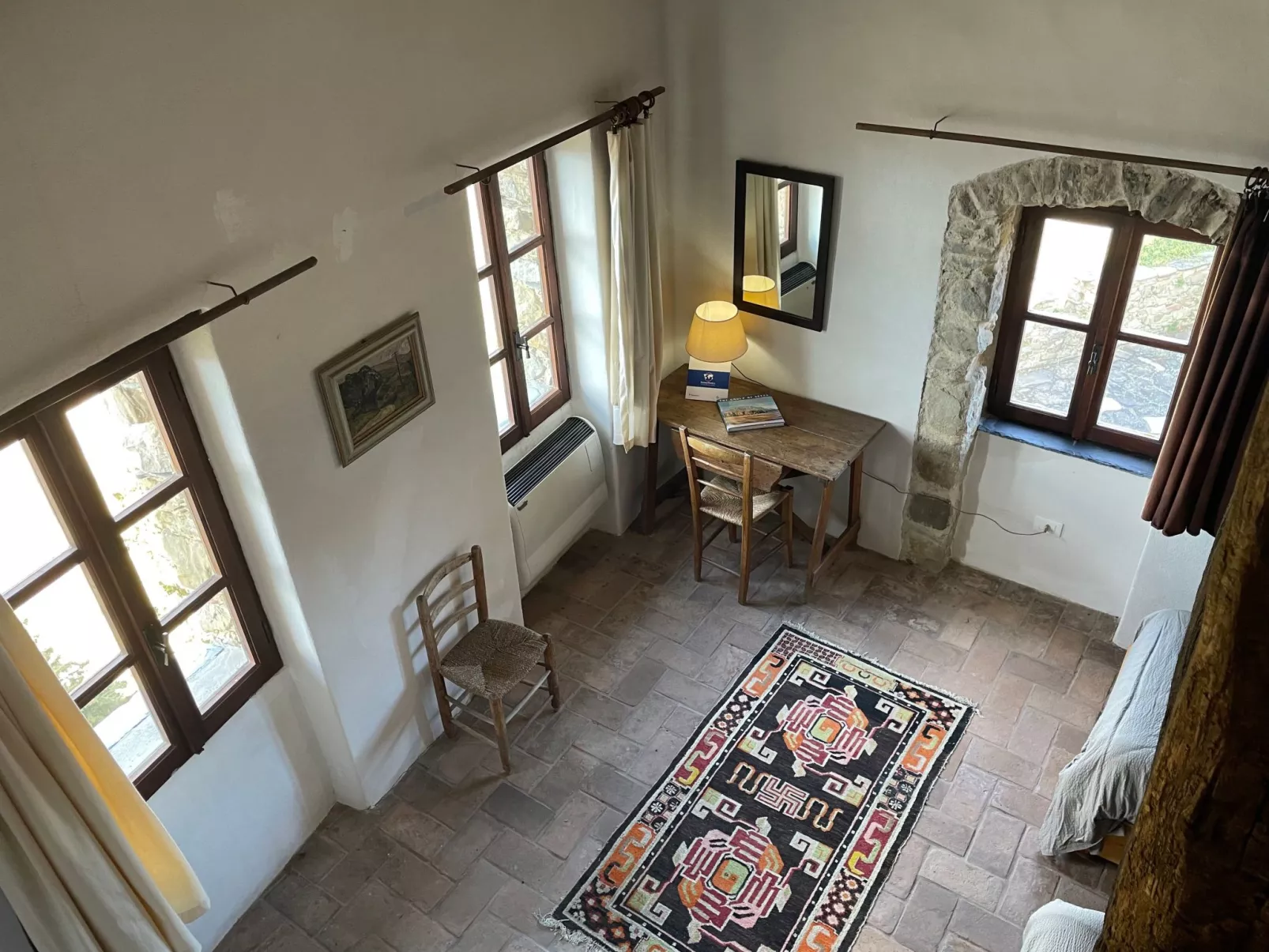 Retreat with a  View by Holiday World-Dedans