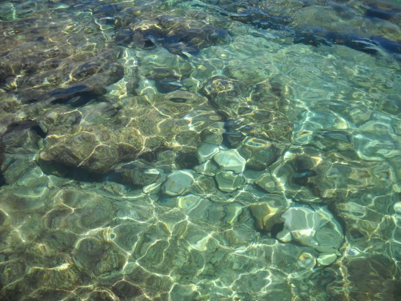 "Felloniche" in der Nähe des Meeres-Drinnen