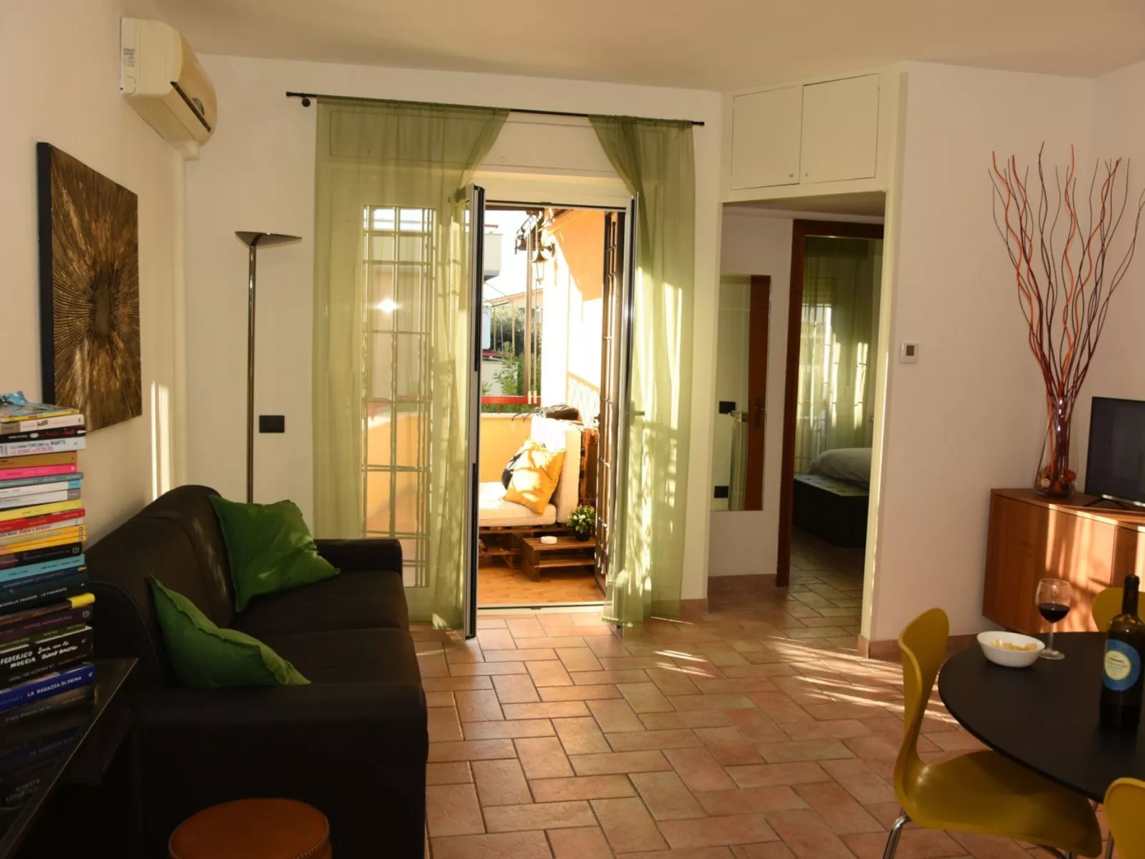 Cerveteri Loft Meer und Pool-Drinnen