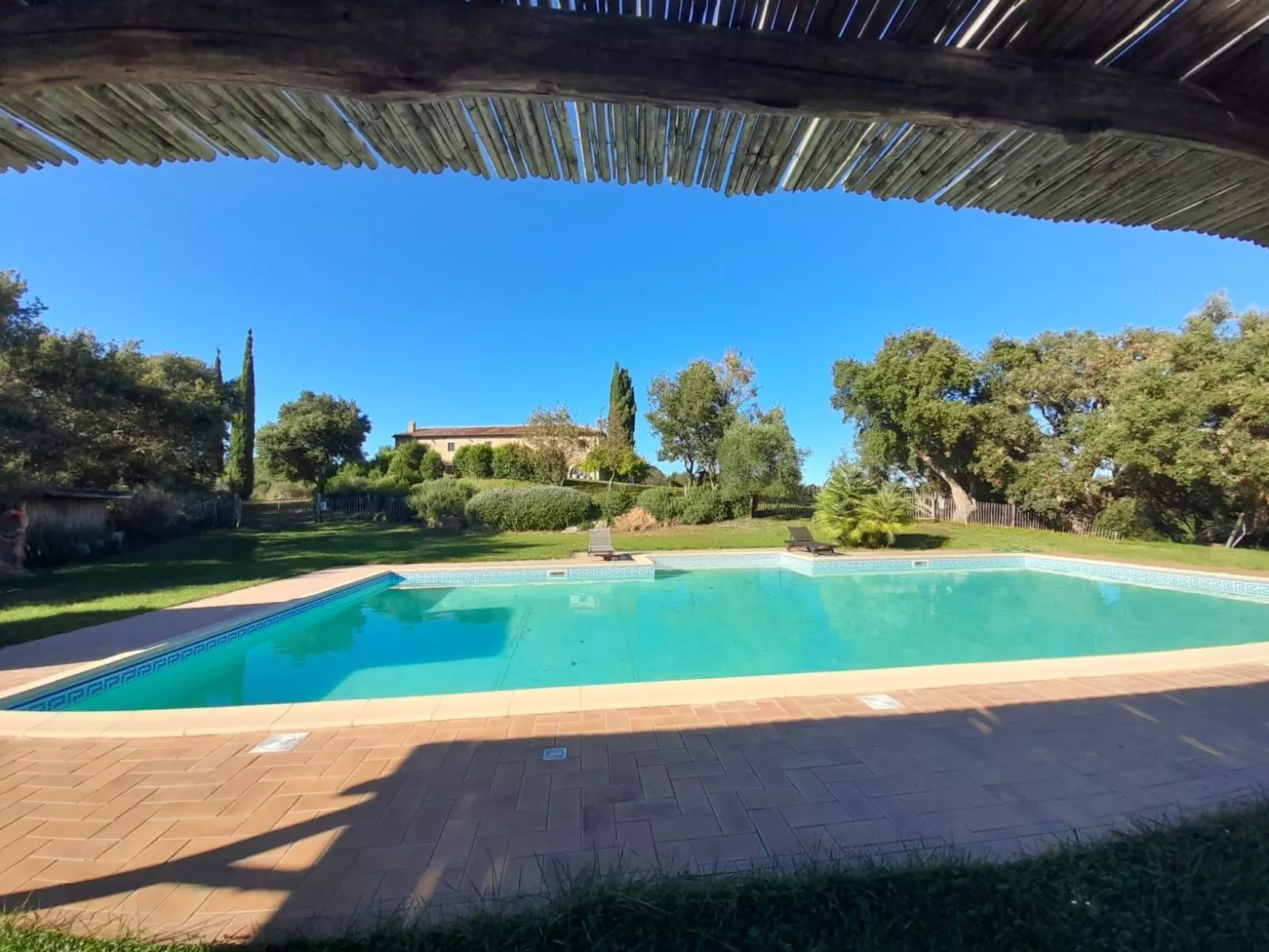 Suite con Giardino-Drinnen