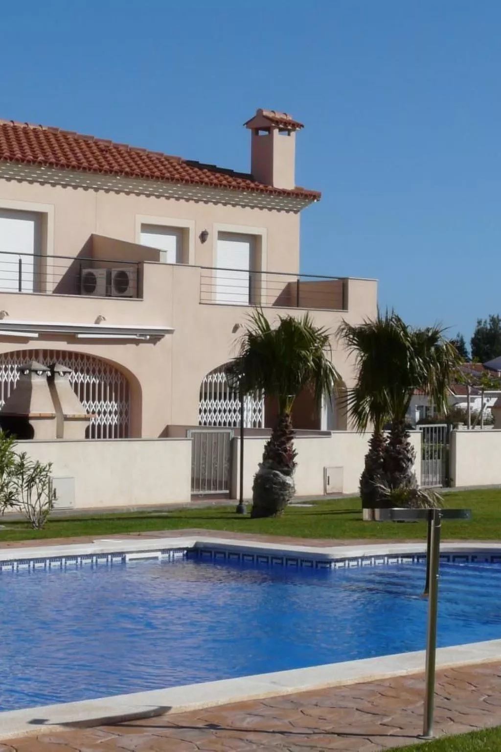 Entspannendes Haus in der Nähe des Meeres. Klimatisiert. Parkplatz-Dedans