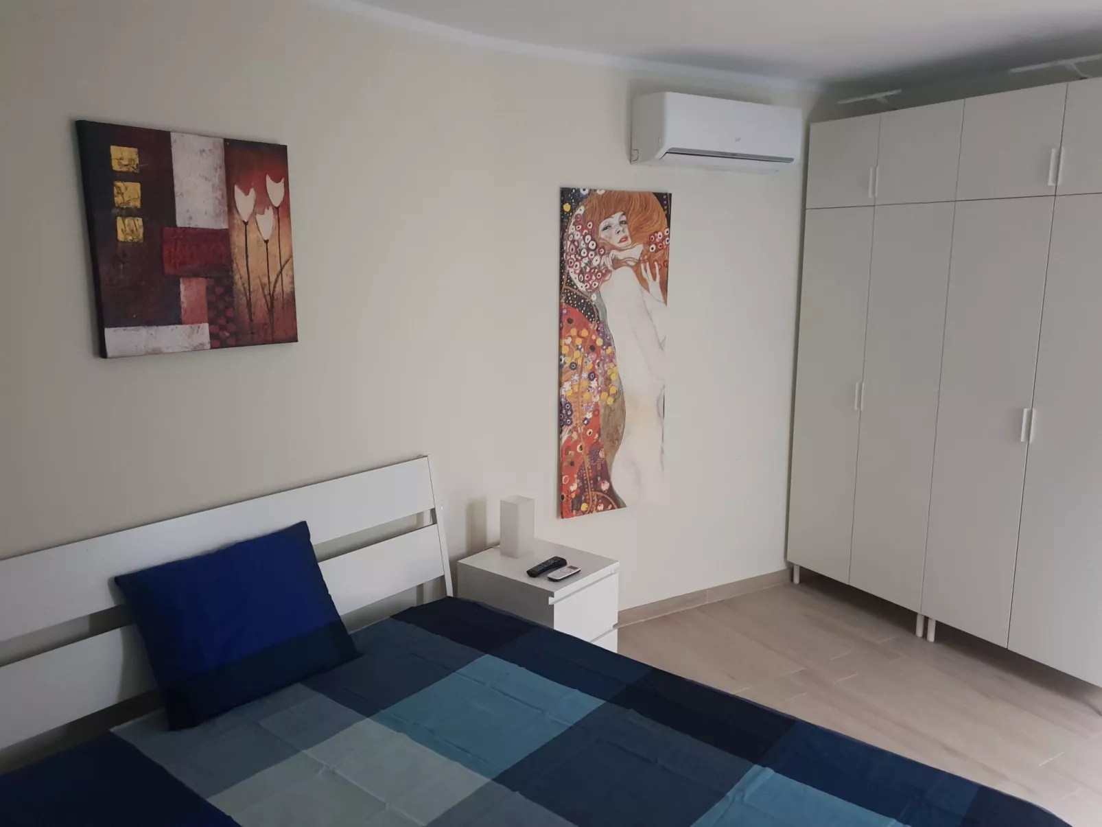 Ruhige Ferienwohnung für 4 Personen-Dedans