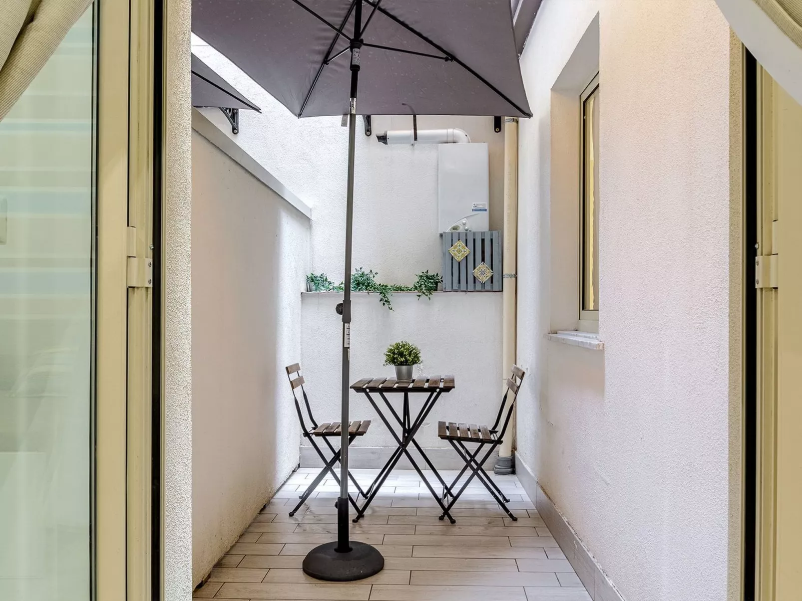 Casa Le Sorelle - Viola-Dedans