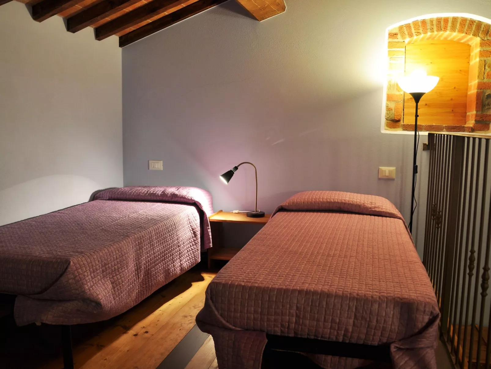 "Casa Olmo" Schwimmbad und Jacuzzi, privater Garten-Drinnen