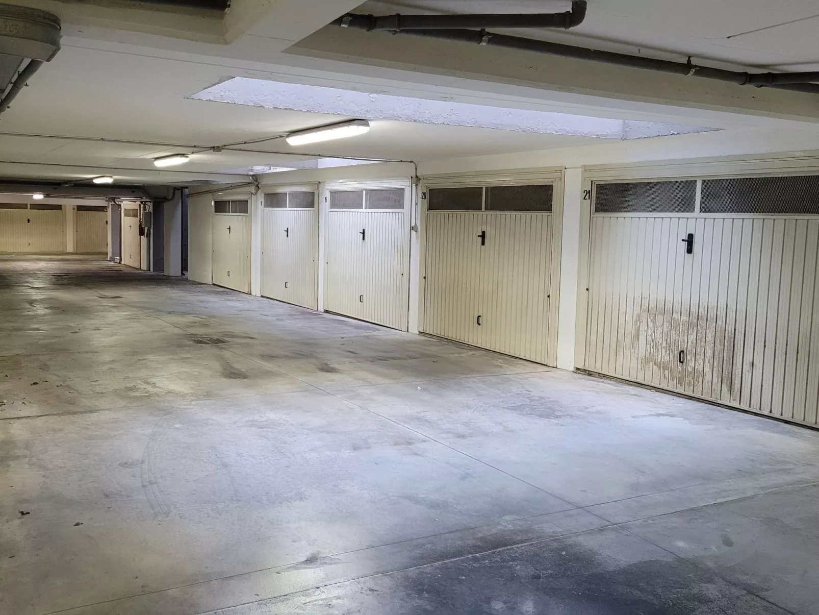 Stilvolle Wohnung in Toscolano Maderno-Drinnen