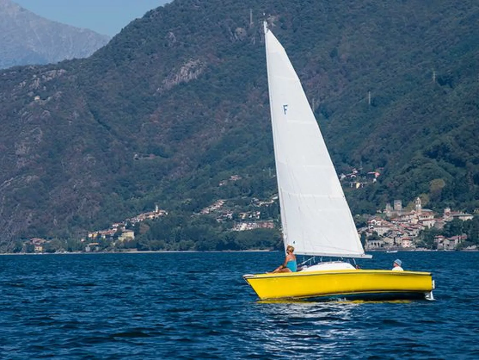 Dachgeschosswohnung am See für 6 Personen-Dehors