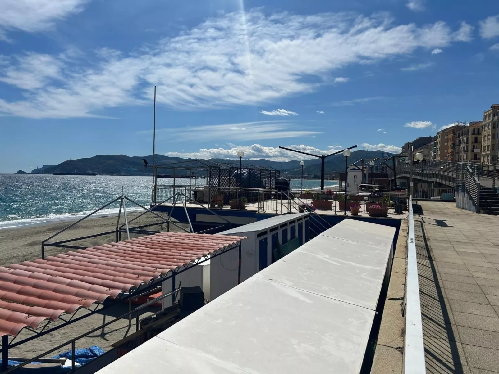 Il Cielo Con Un Dito by Holiday World-Draußen