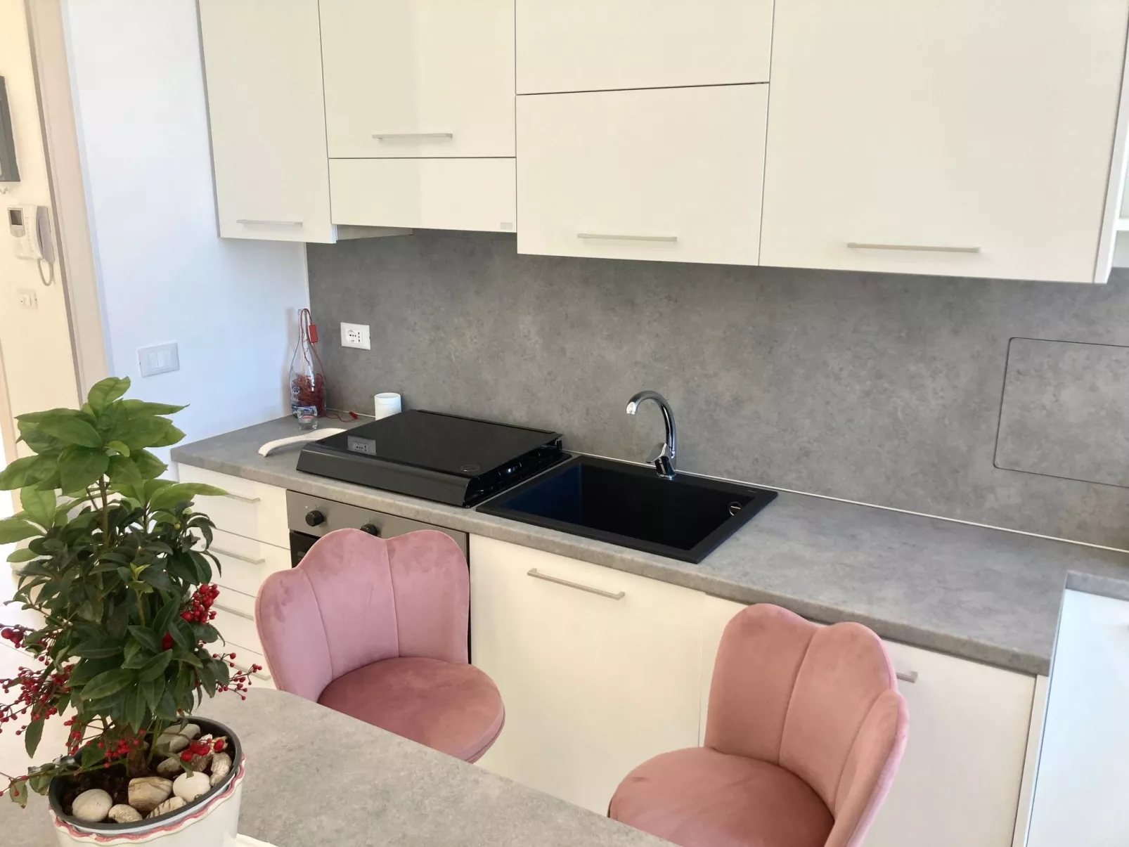 Touch Of Ostuni Apartment-Image-tags.info