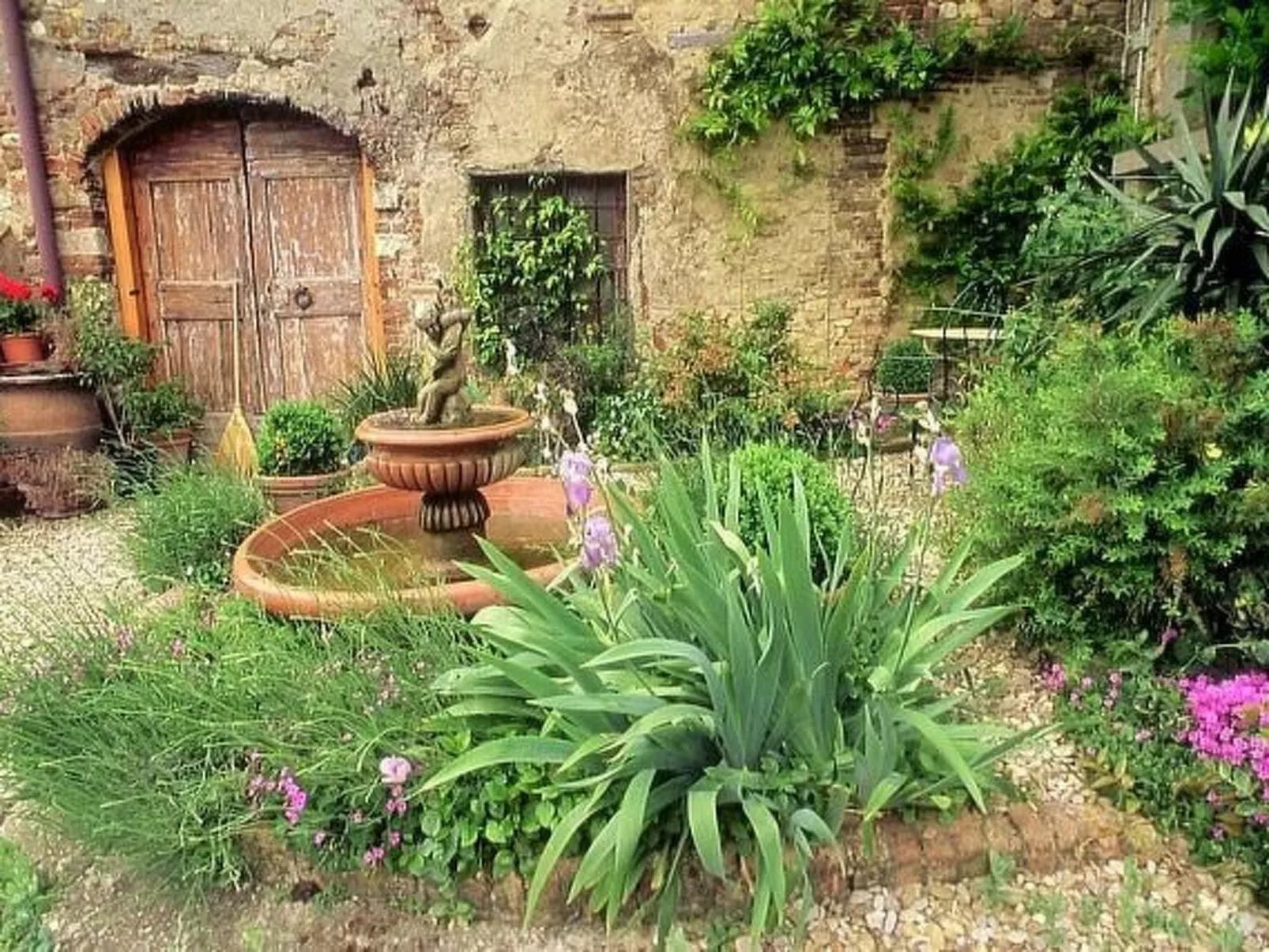 Erta Toskanisches Bauernhaus mit Pool-Outside