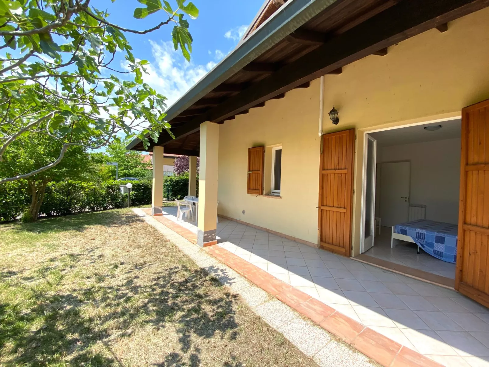 Elegantes Haupthaus, großer Garten, 2 Klima-Dedans