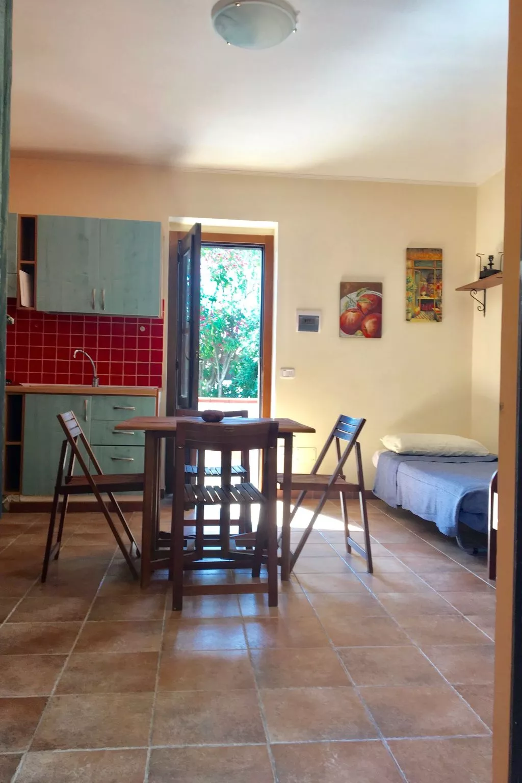 Wohnung in Vieste mit privatem Garten-Drinnen