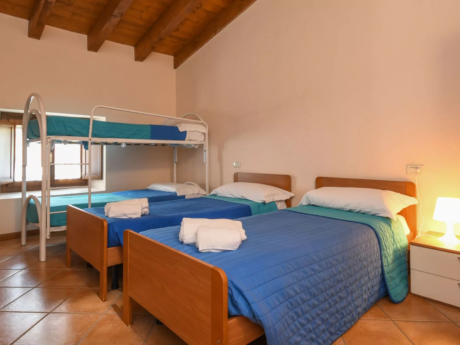 Wohnung in Moniga Del Garda mit Seeblick-Inside