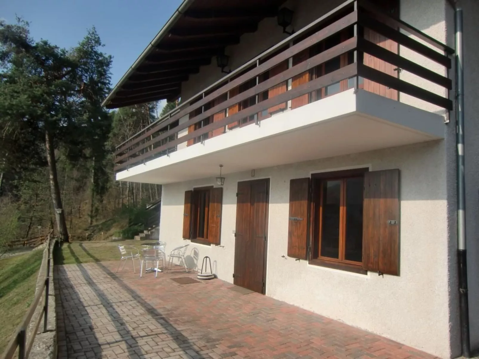 Erdgeschosswohnung mit Seeblick-Dedans