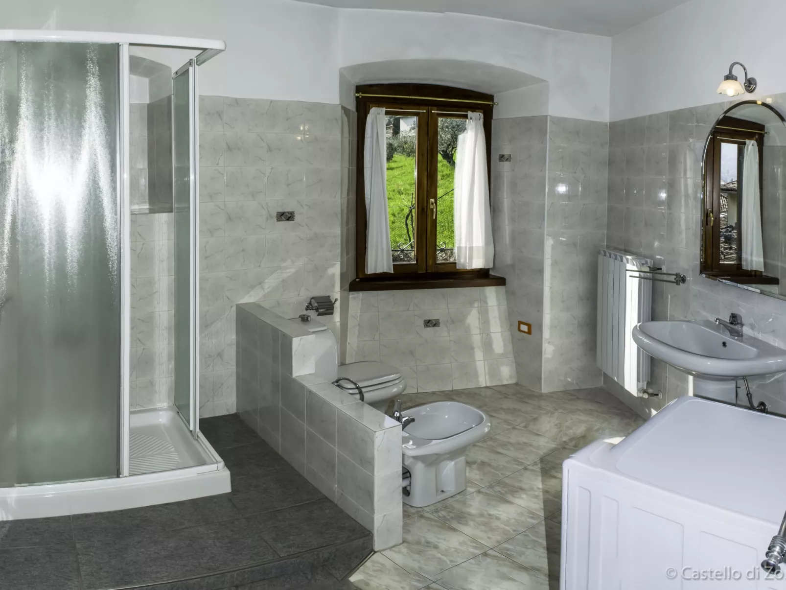 Historisches Haus mit Seeblick-Dedans