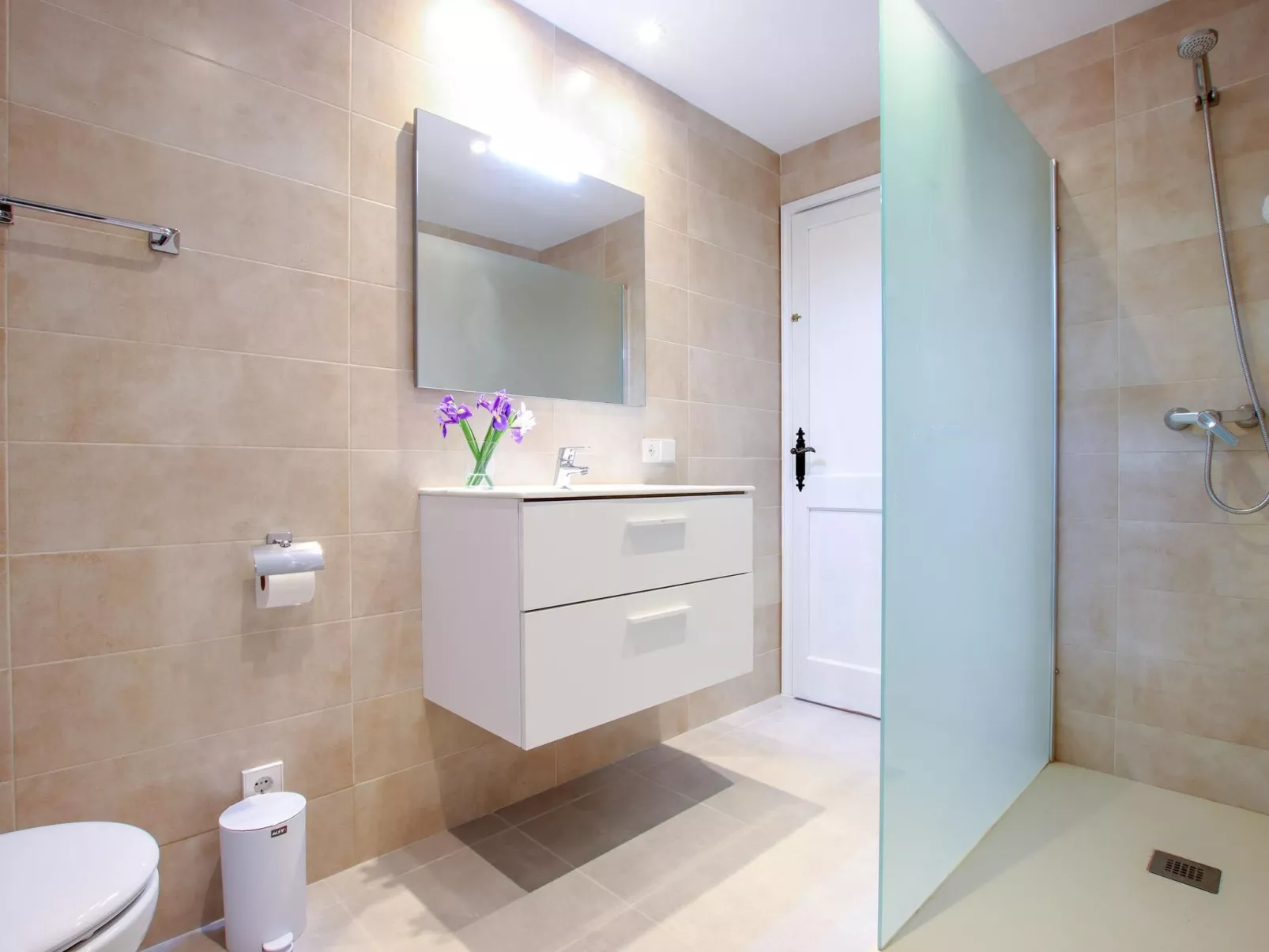 Beeindruckende große Villa in der Nähe von Cala San Vicente-Image-tags.info