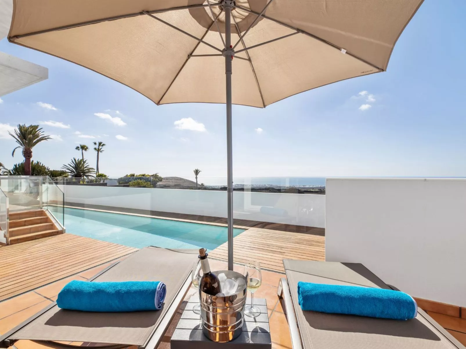 Villa Suite Isabela mit beheiztem Pool-Drinnen