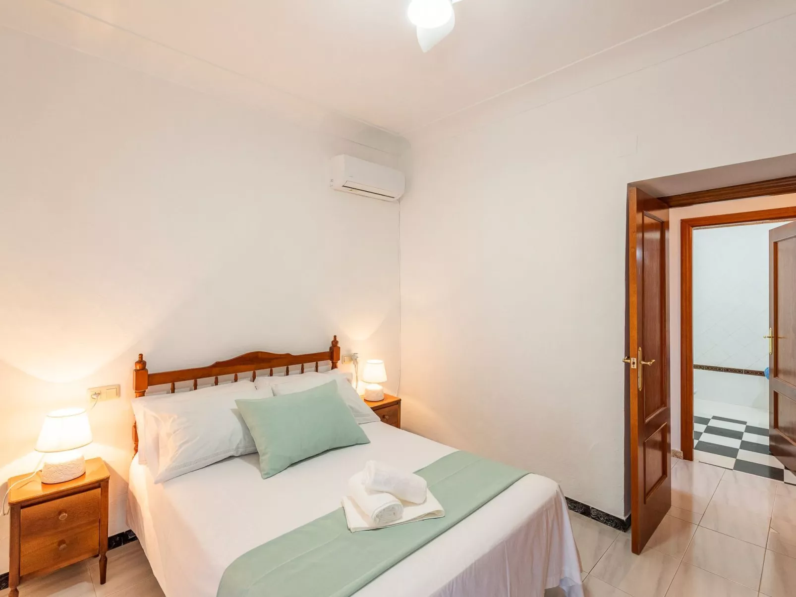 Gasthaus Berraquero-Inside