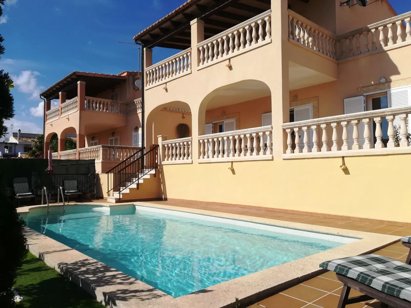 Villa "Cajmin" mit eigenem Schwimmbad-Draußen