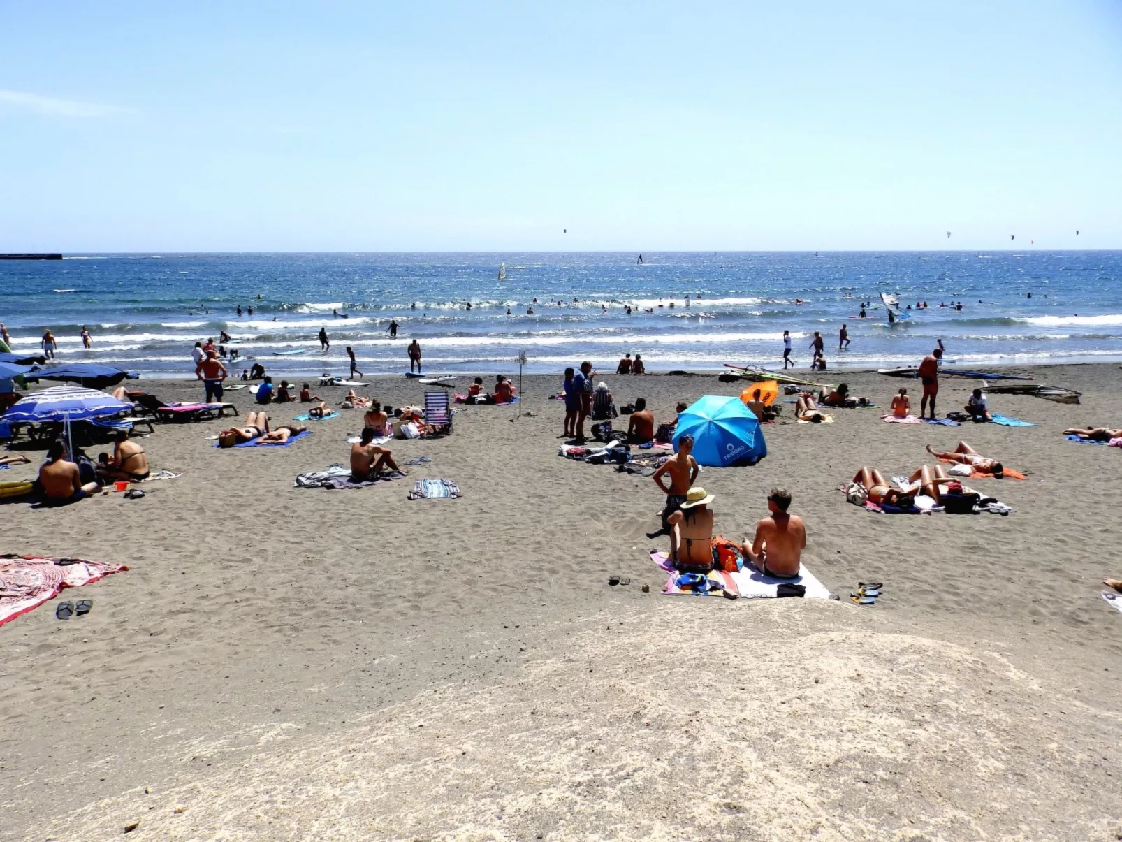 Haus mit Wifi und Terrasse direkt am Strand-Draußen