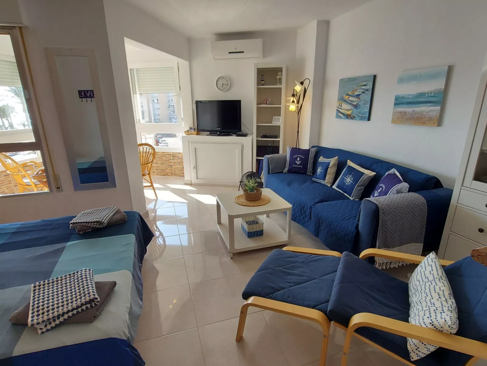 Studio Europa beachfront-Inside