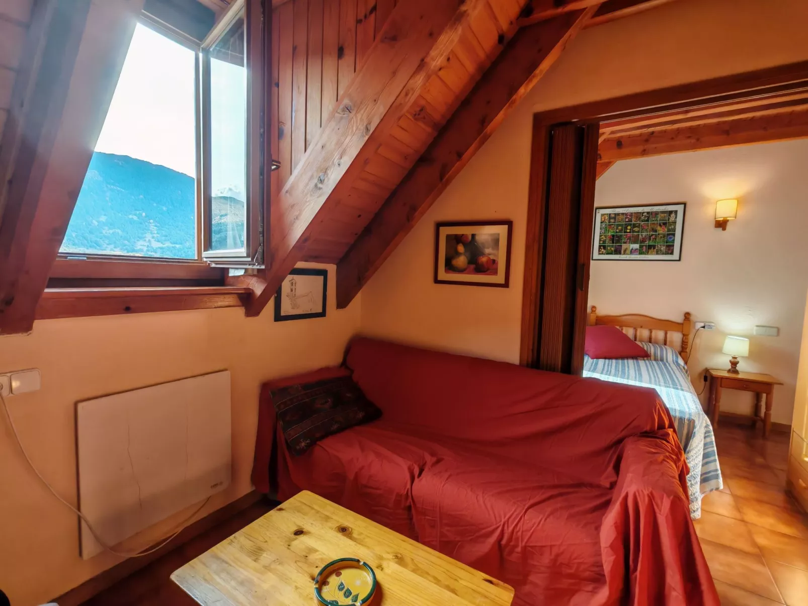 Duplex Cuc 2 Dachgeschoss mit Dachboden und rustikalem Touch Vall de Boí-Inside