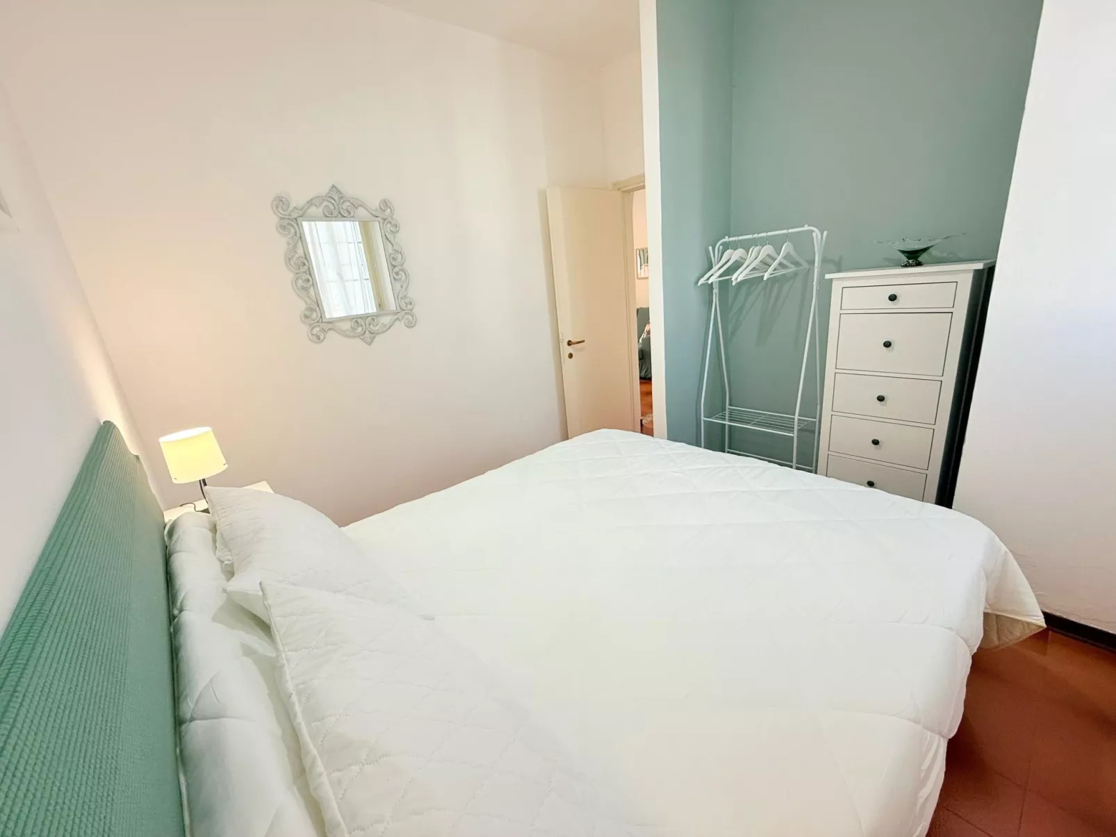 Mit Gemeinschaftspool, renoviert-Inside