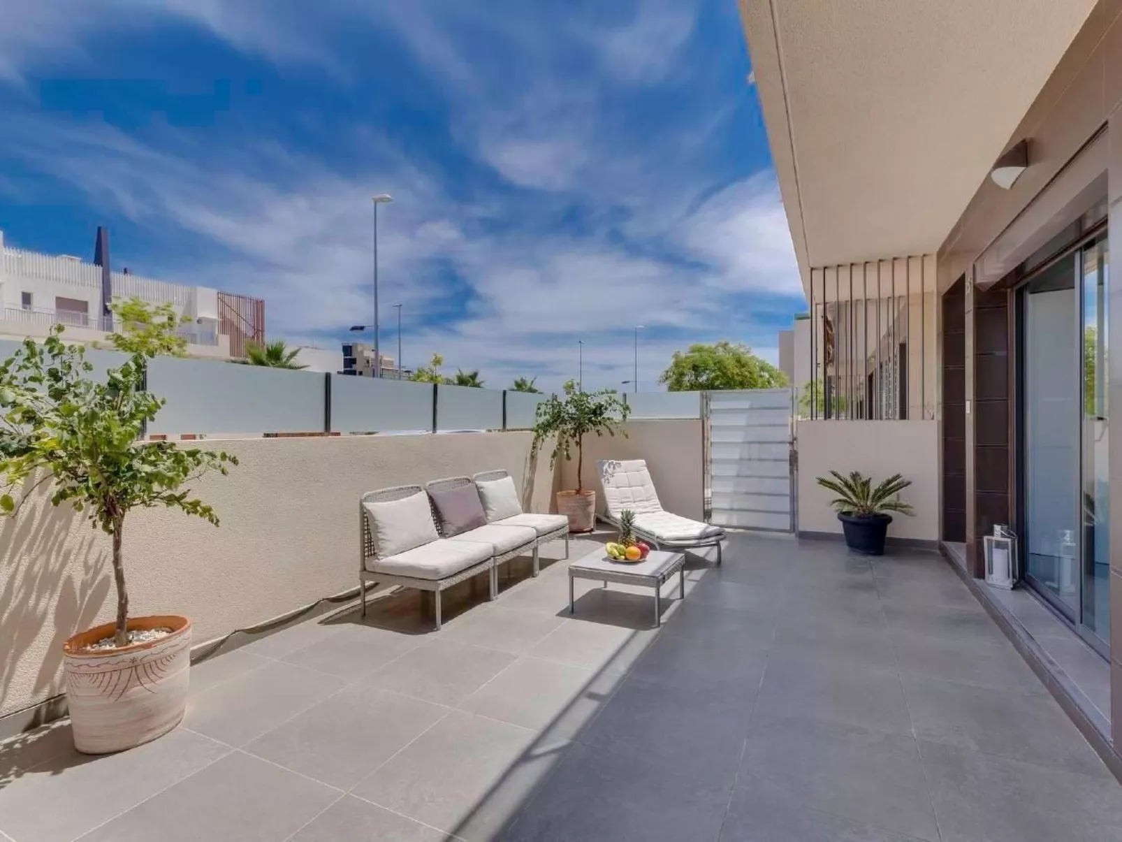 Wohnung "Playa Elisa" mit Gemeinschaftspool-Dehors