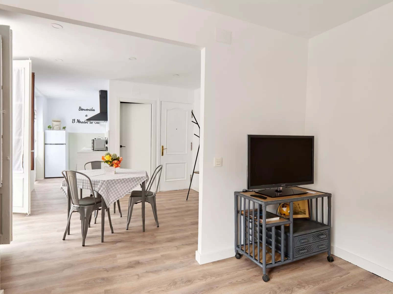 El Mirador de Olite-Image-tags.info