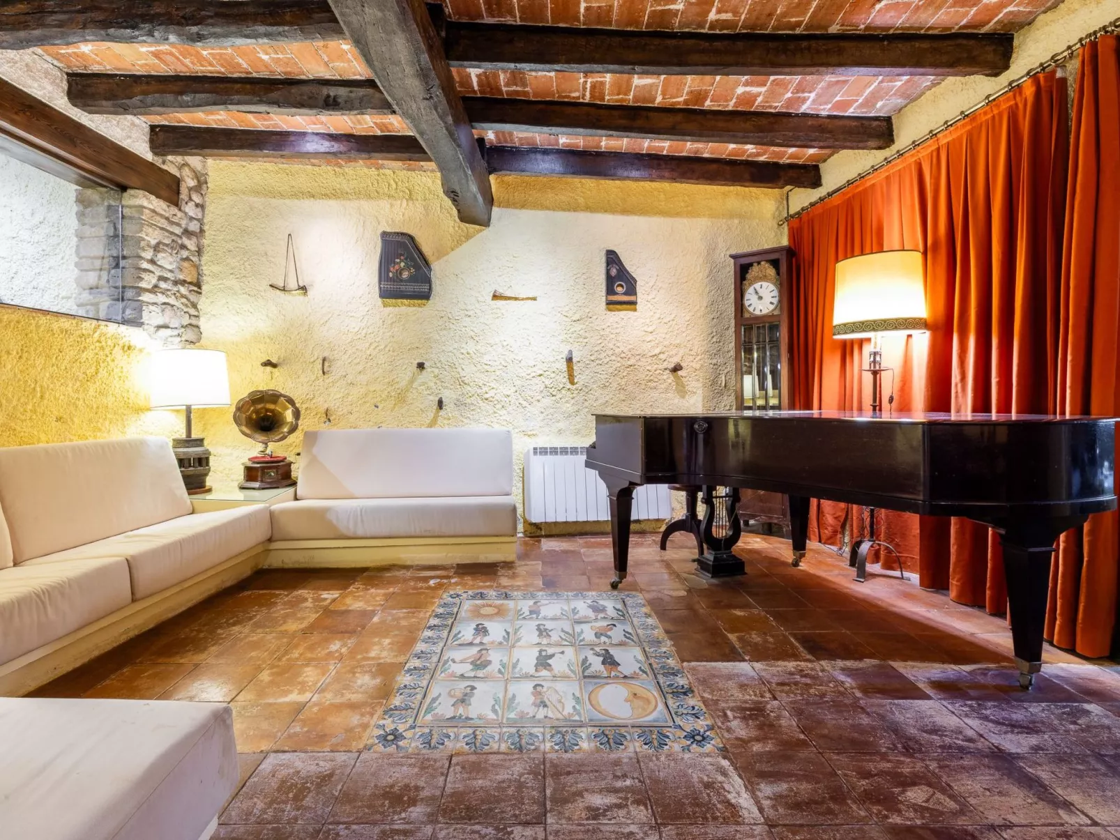 Luxuriöses katalanisches Bauernhaus aus dem 16.-Dedans