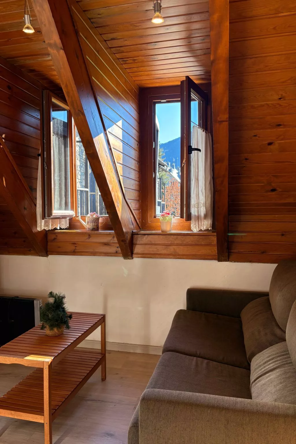 "Herbasabina 4".-Inside