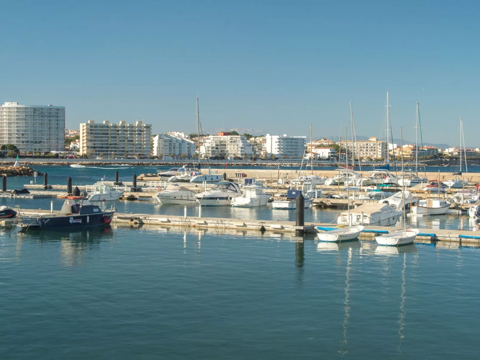 Costabravaforrent Balcó 7, mit gemeinschaftlichem Schwimmbad-Draußen