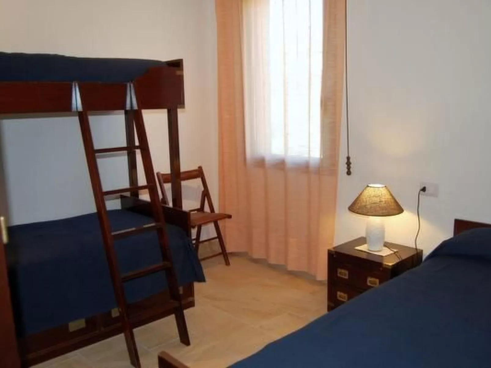 SCHÖNE WOHNUNG NUR EINEN STEINWURF VOM STRAND ENTFERNT-Image-tags.info