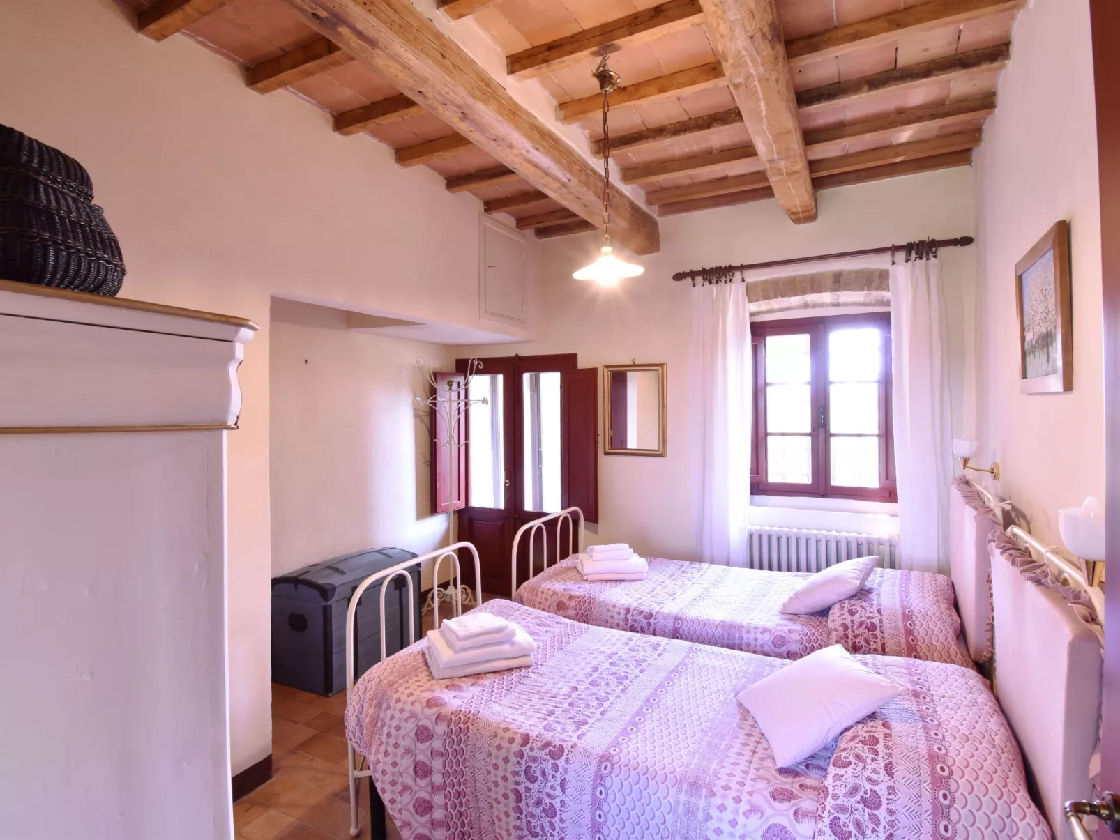 Wohnung in Bauernhaus mit großem Garten, Schwimmbad-Inside