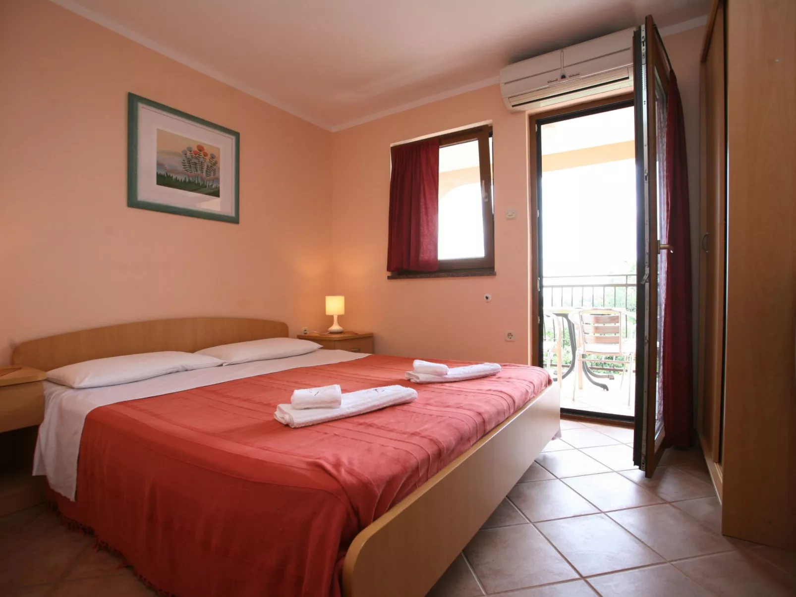 1573593-Image-tags.info