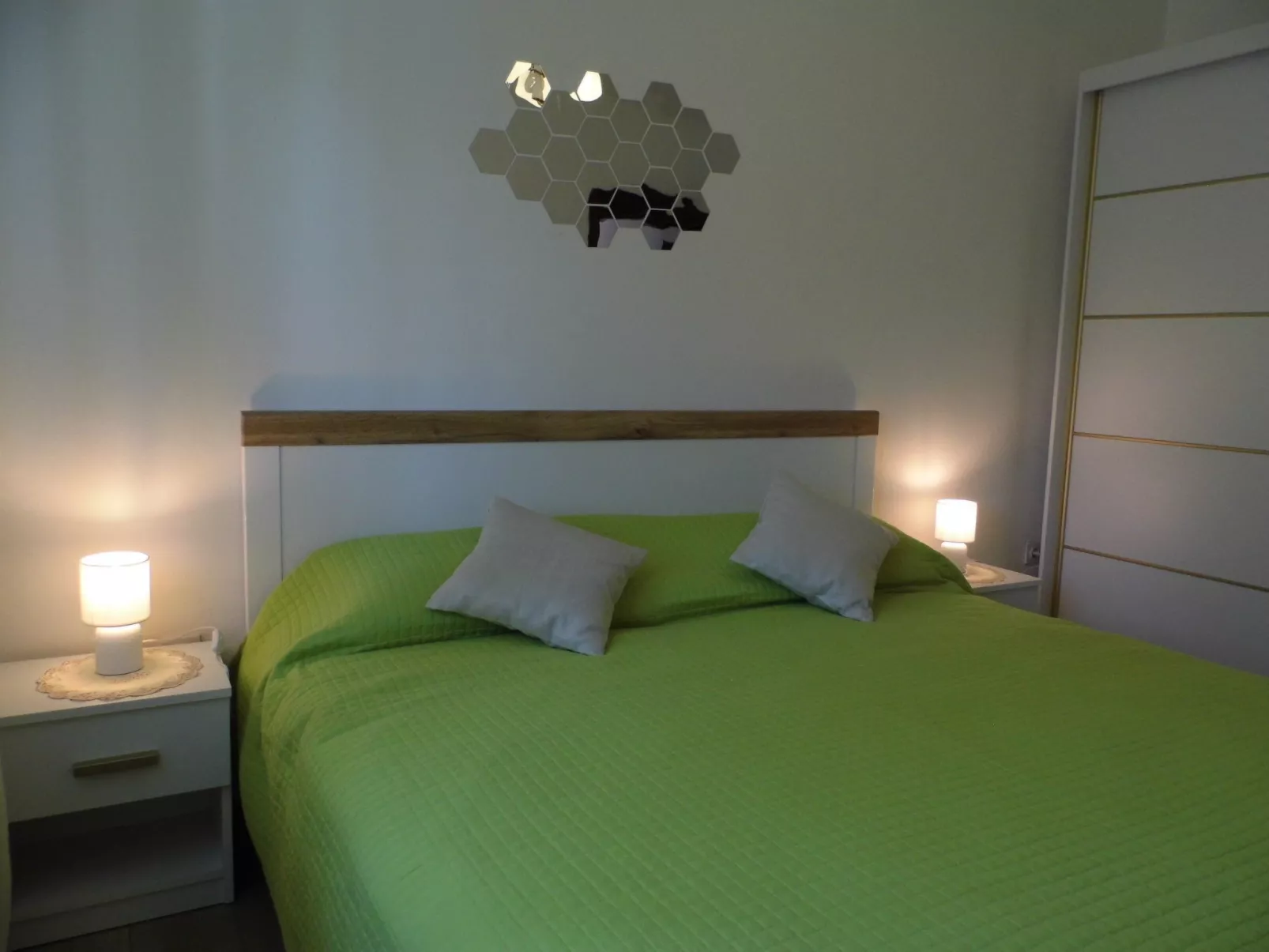 Schöne, gemütliche Ferienwohnung "Mira B" mit Garten-Drinnen