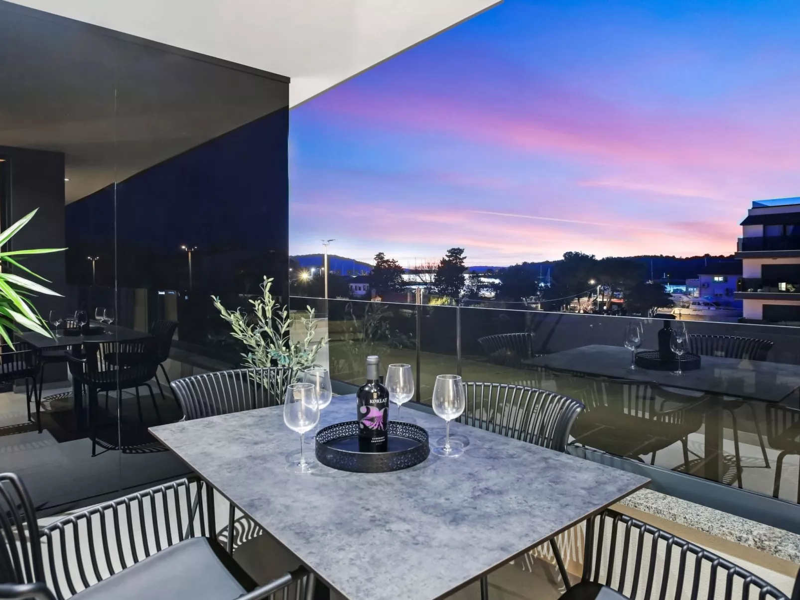 Fly Room - A2-Inside