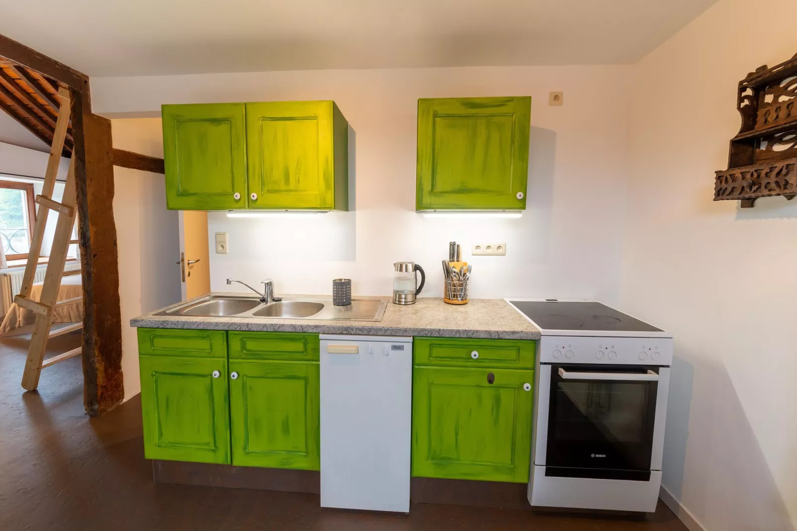 Magnifique habitation pour 5 adultes avec piscine intérieure-Kitchen